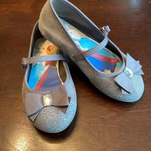 Disney Frozen dress shoes